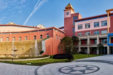 Shanghai United International School Hongqiao campus