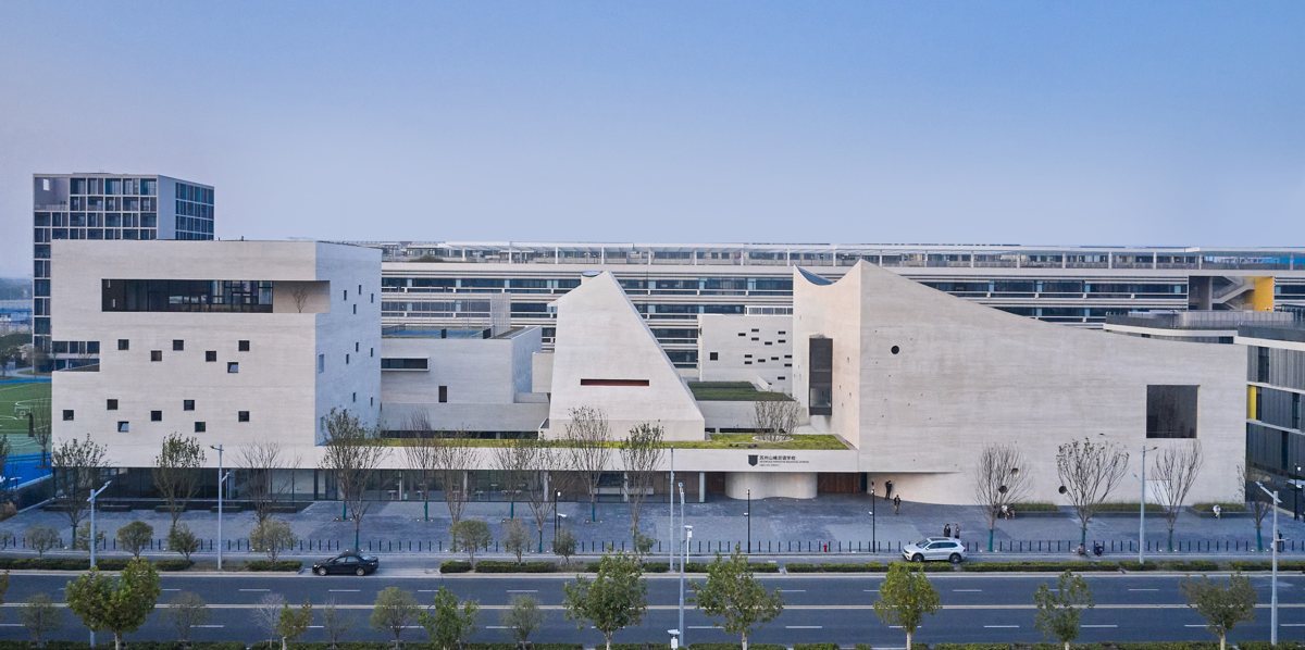 Front exterior of Mountain Kingston Bilingual School in Suzhou