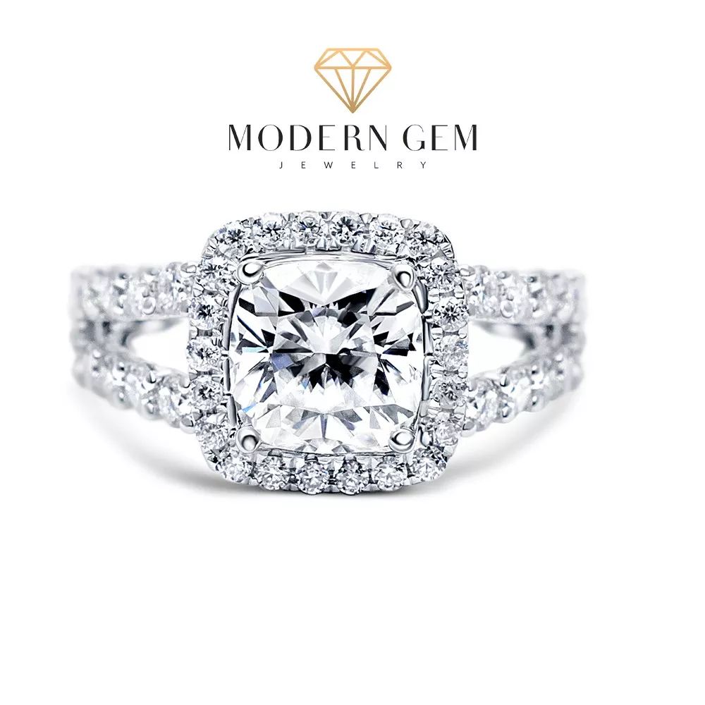 Guangzhou Bar Forced to Remove Anti-Foreigner Sign